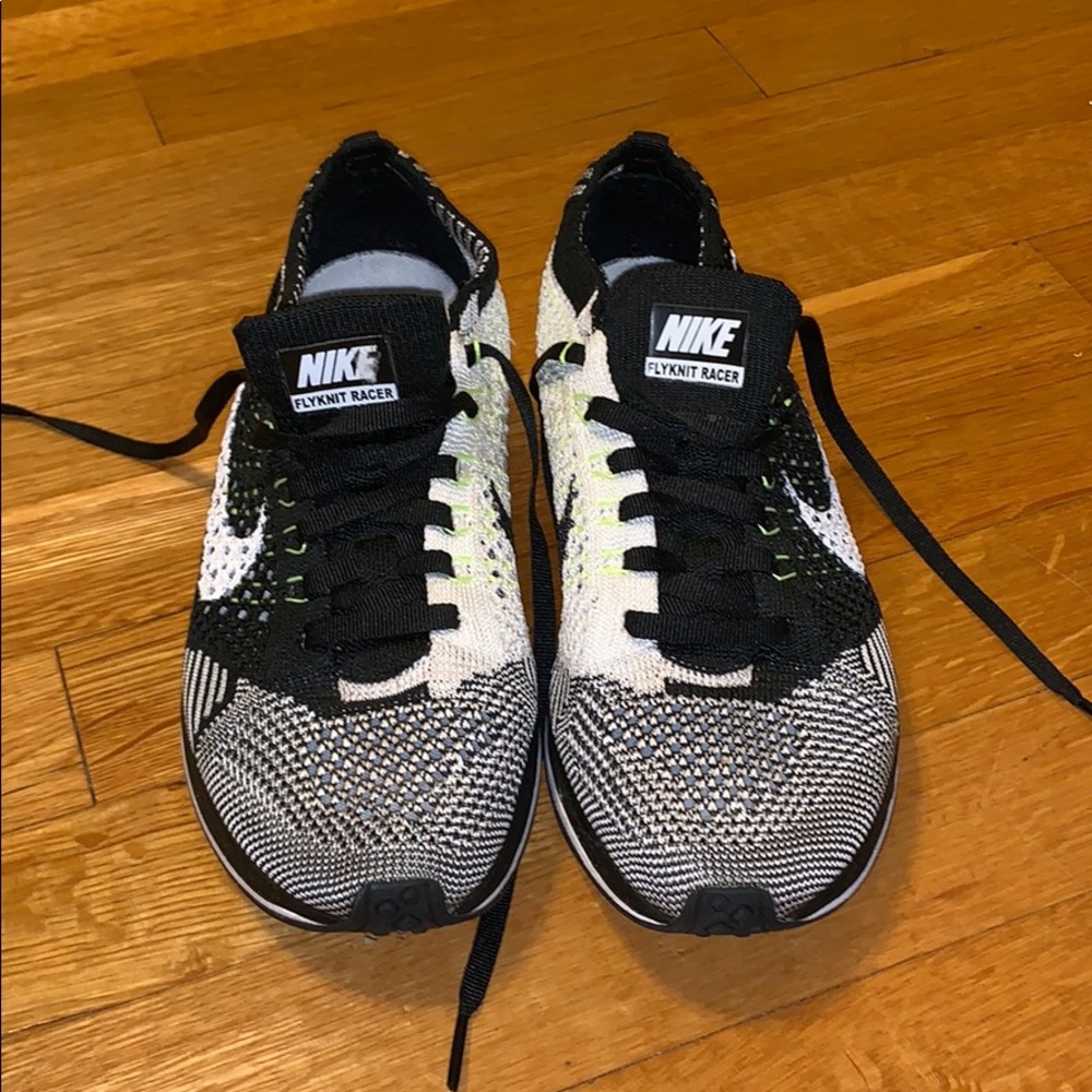 Nike Flynit Racer Size 6